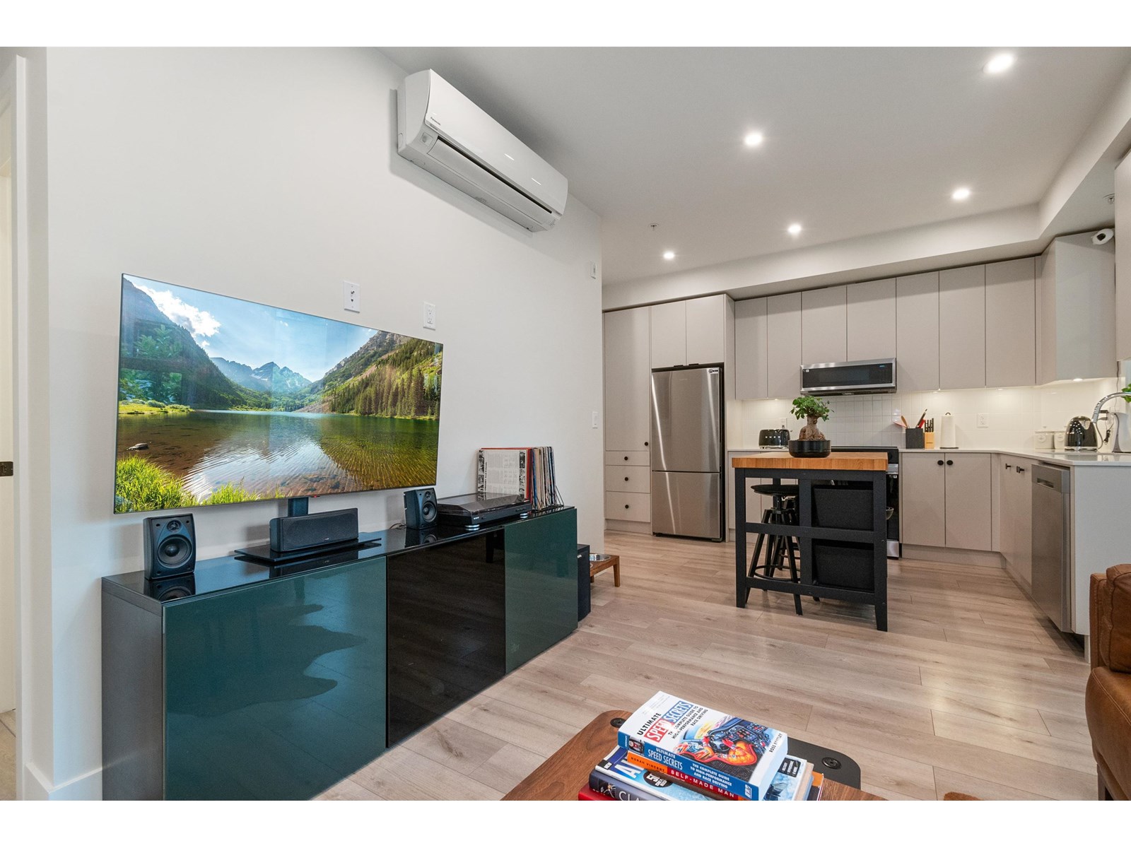 Photo 23 of 103 45511 Campus Drive Garrison Crossing, Chilliwack BC