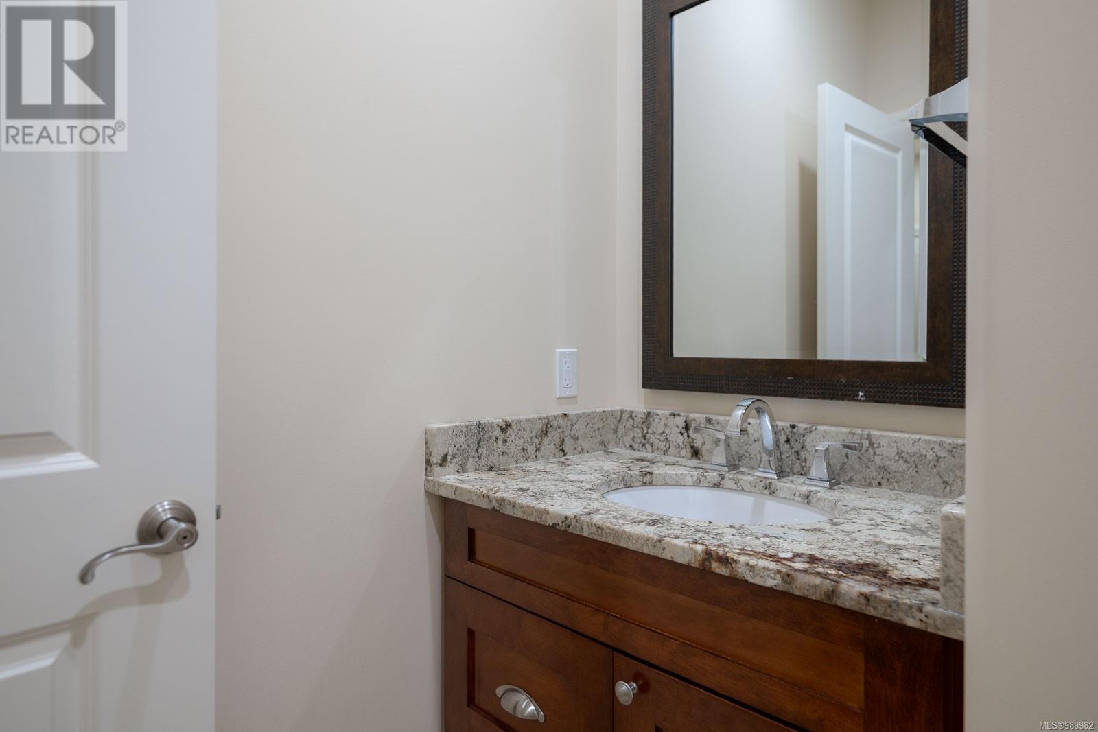 3454 Waterfern Dr, Port Alberni real estate listing 989982