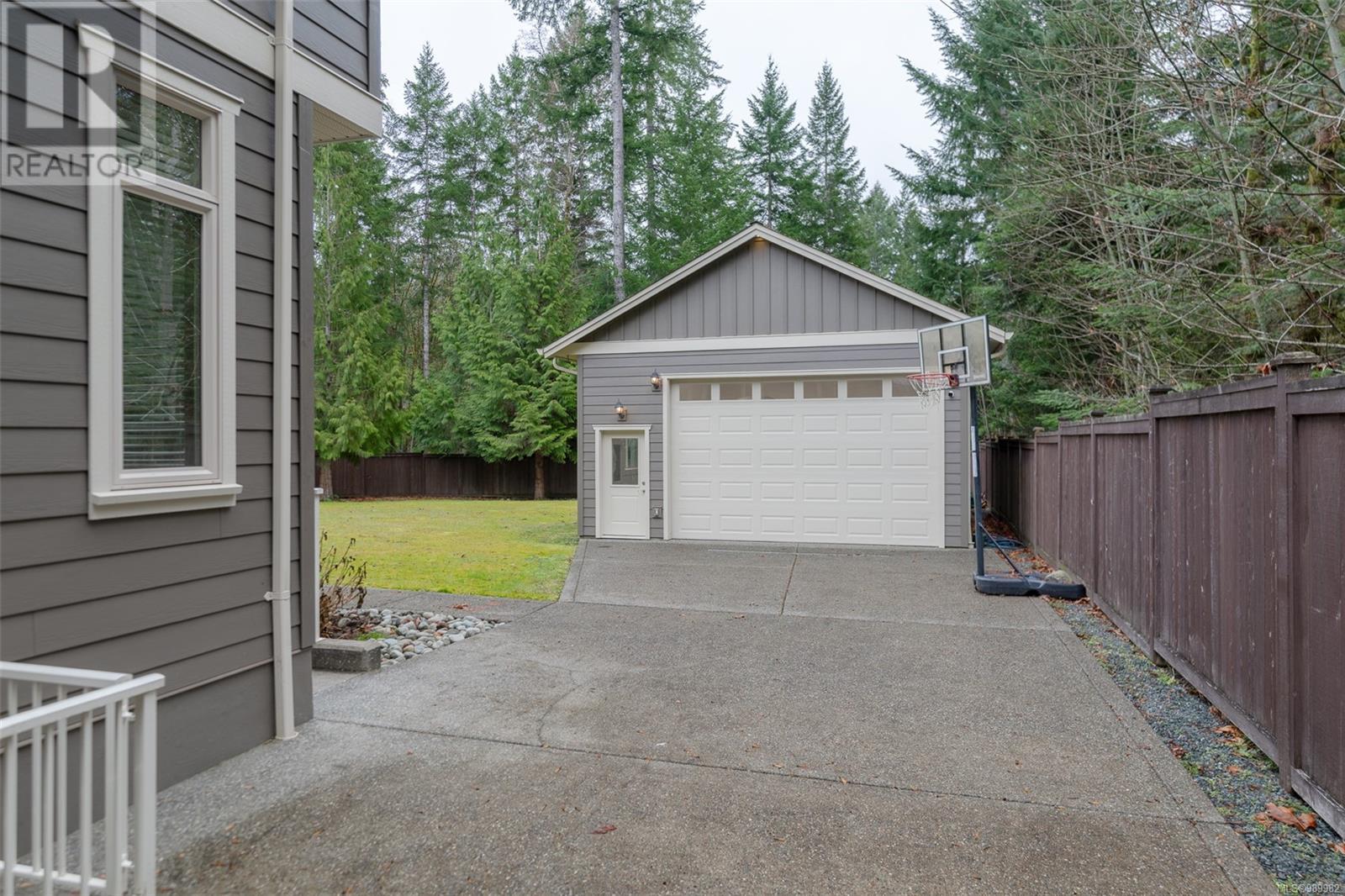 3454 Waterfern Dr, Port Alberni real estate listing 989982