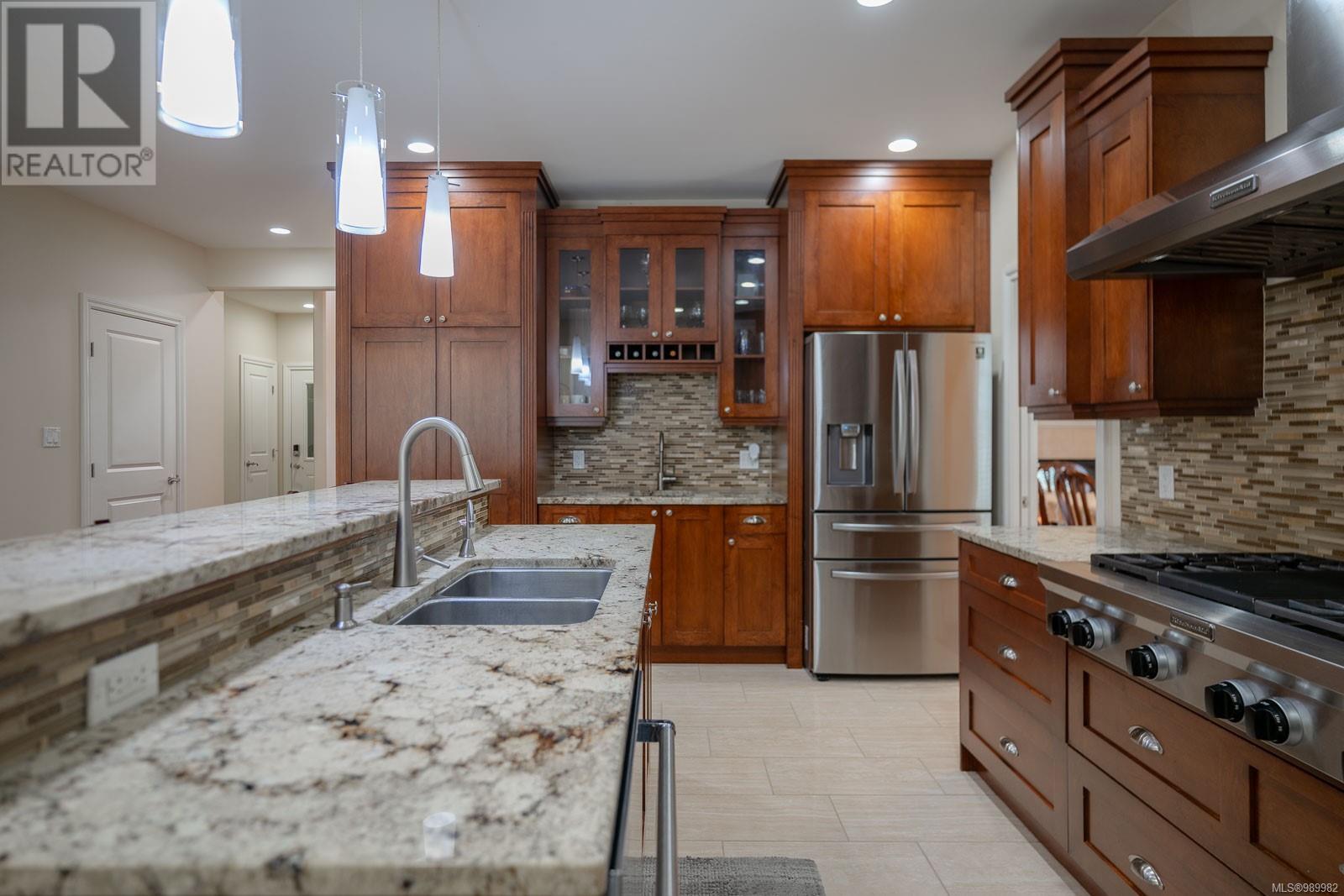 3454 Waterfern Dr, Port Alberni real estate listing 989982