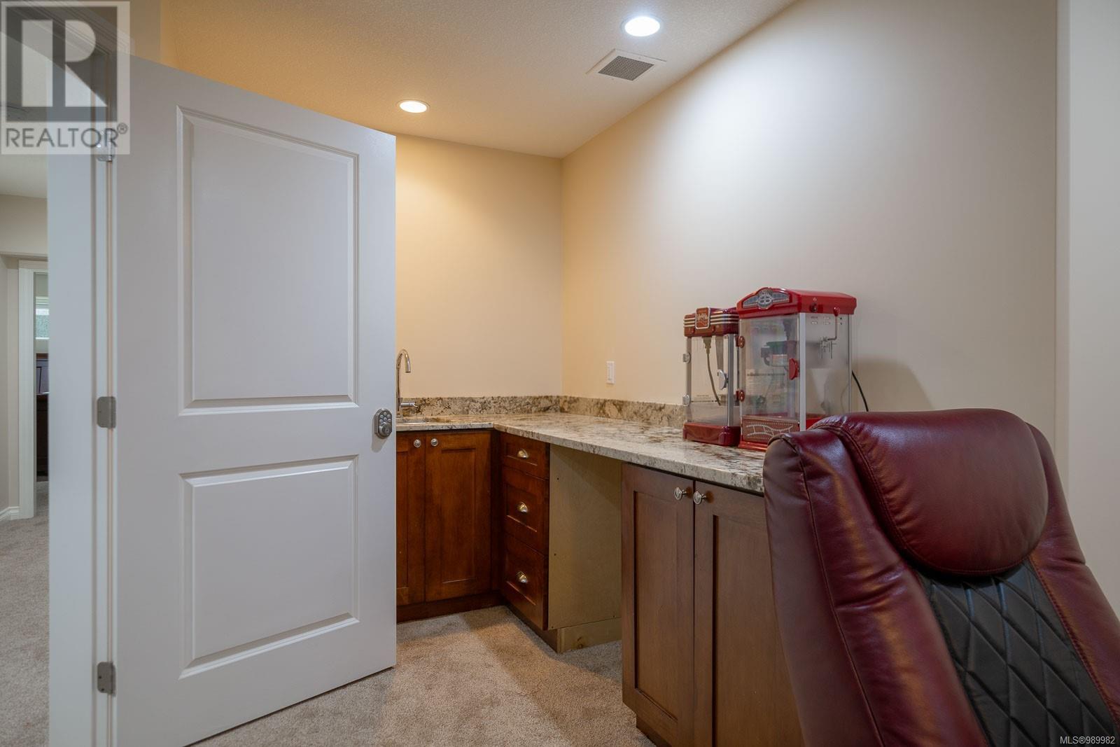 3454 Waterfern Dr, Port Alberni real estate listing 989982