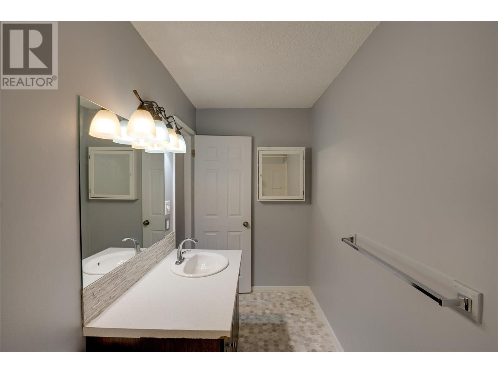 #204 4101 ALEXIS PARK DRIVE - Image 7