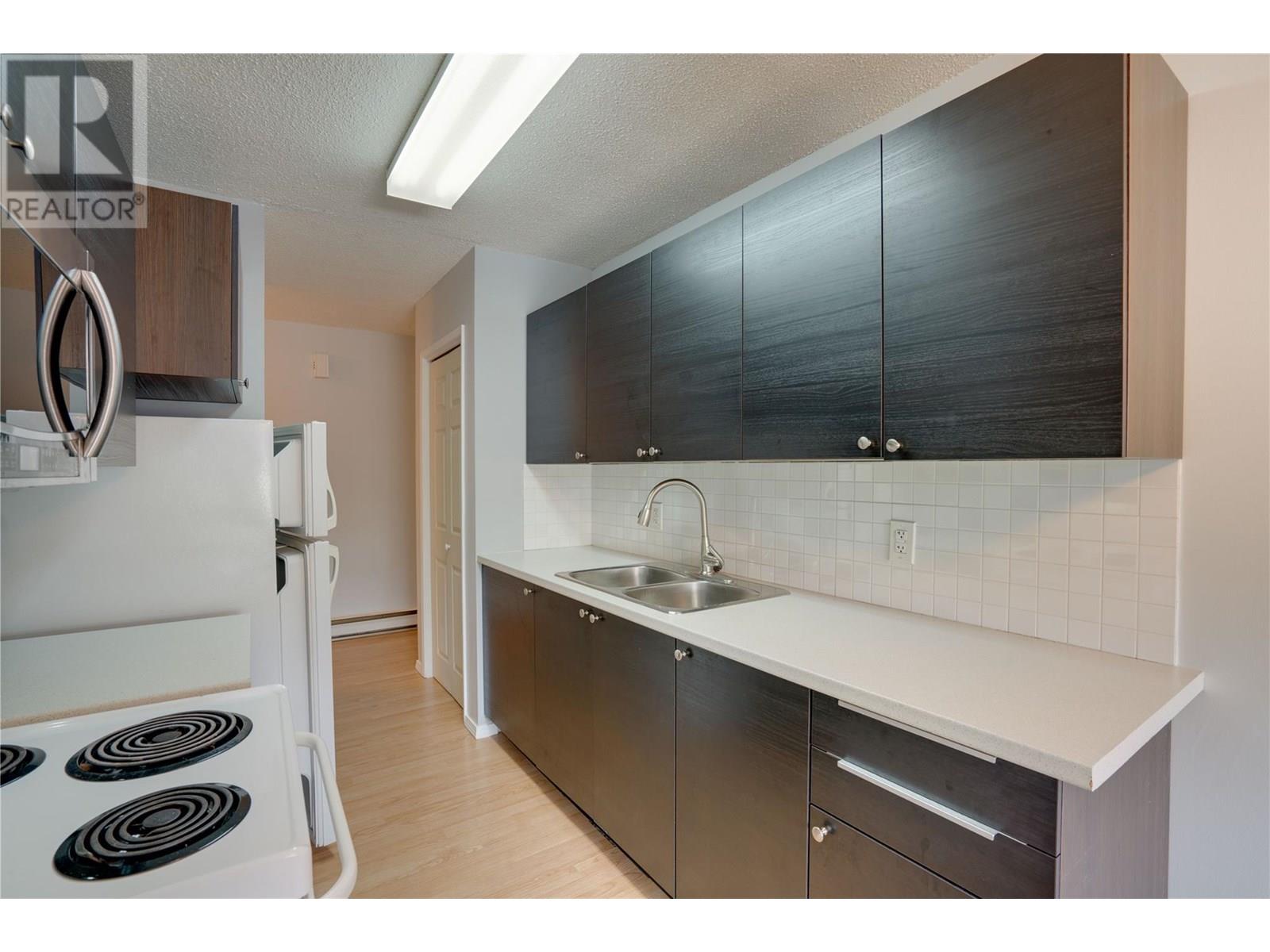 #204 4101 ALEXIS PARK DRIVE - Image 3