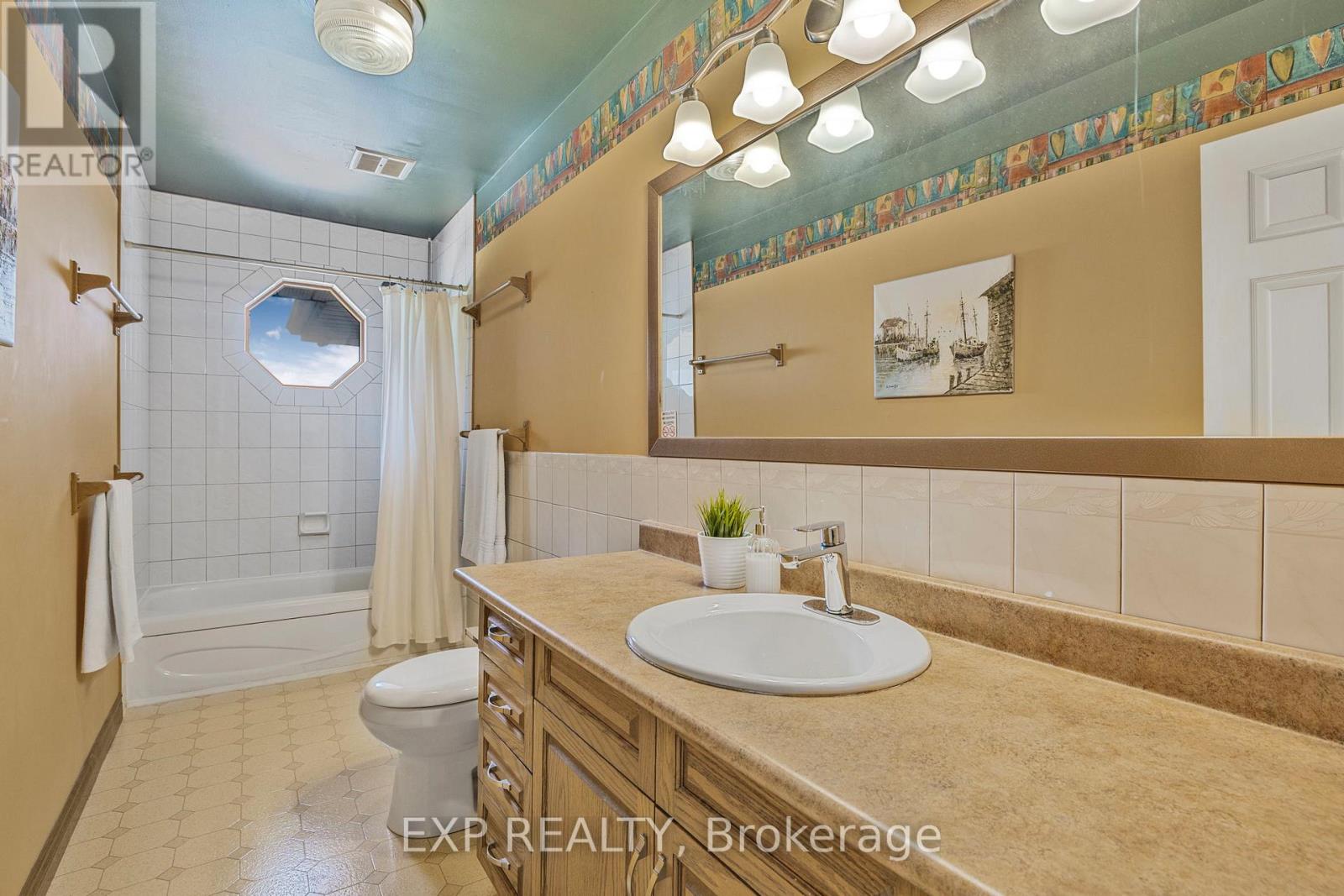 Photo 15 of 359 Aldred Drive, Scugog ON