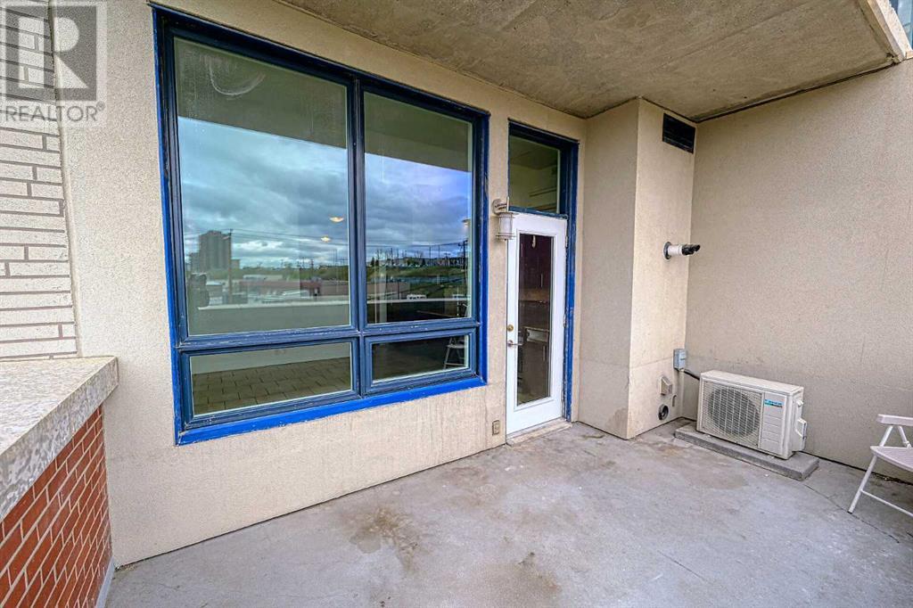 Single Family House for Sale in   Horton Road SW Haysboro Calgary 