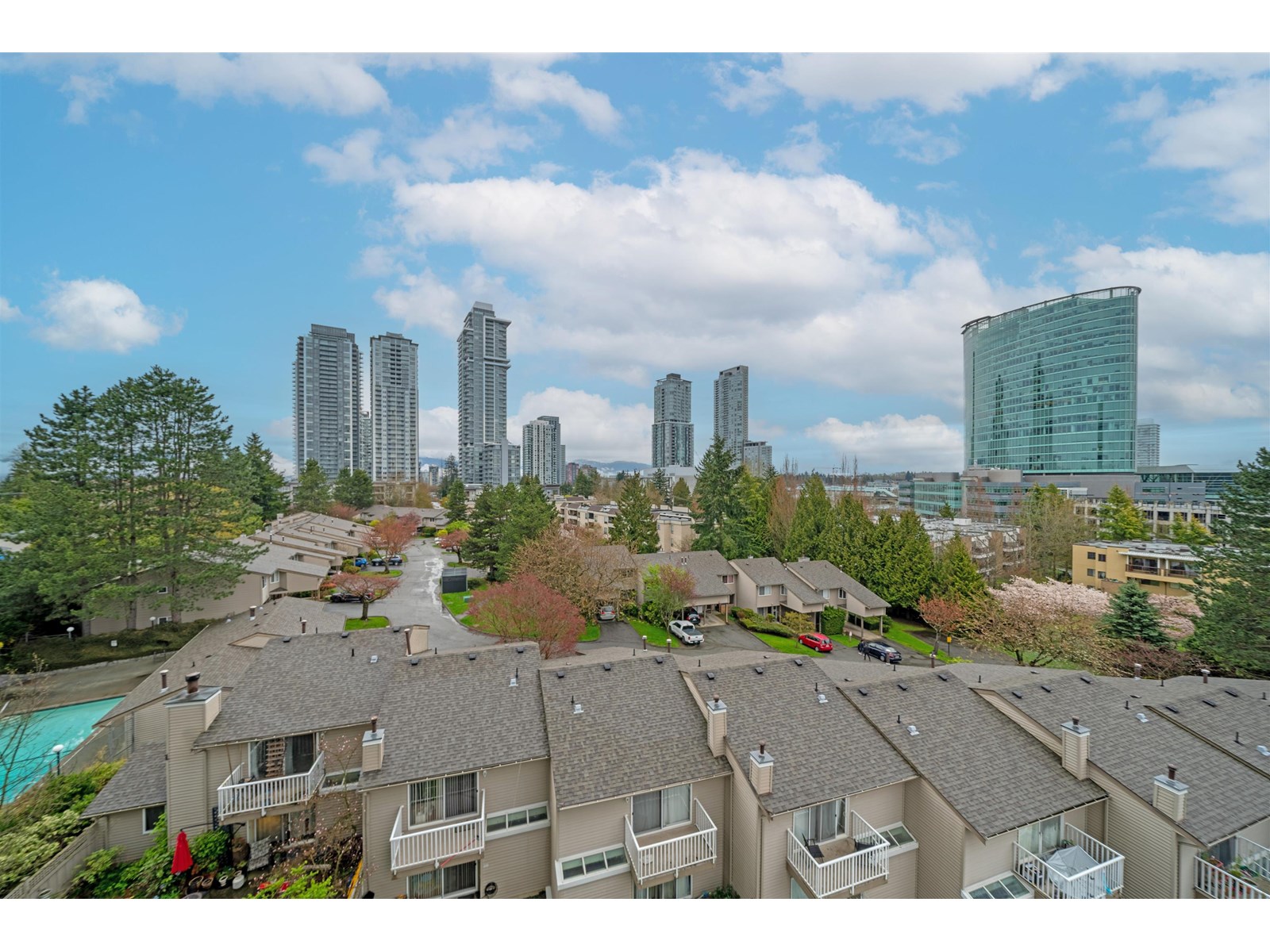 402 13359 OLD YALE ROAD, Surrey real estate listing R3018042
