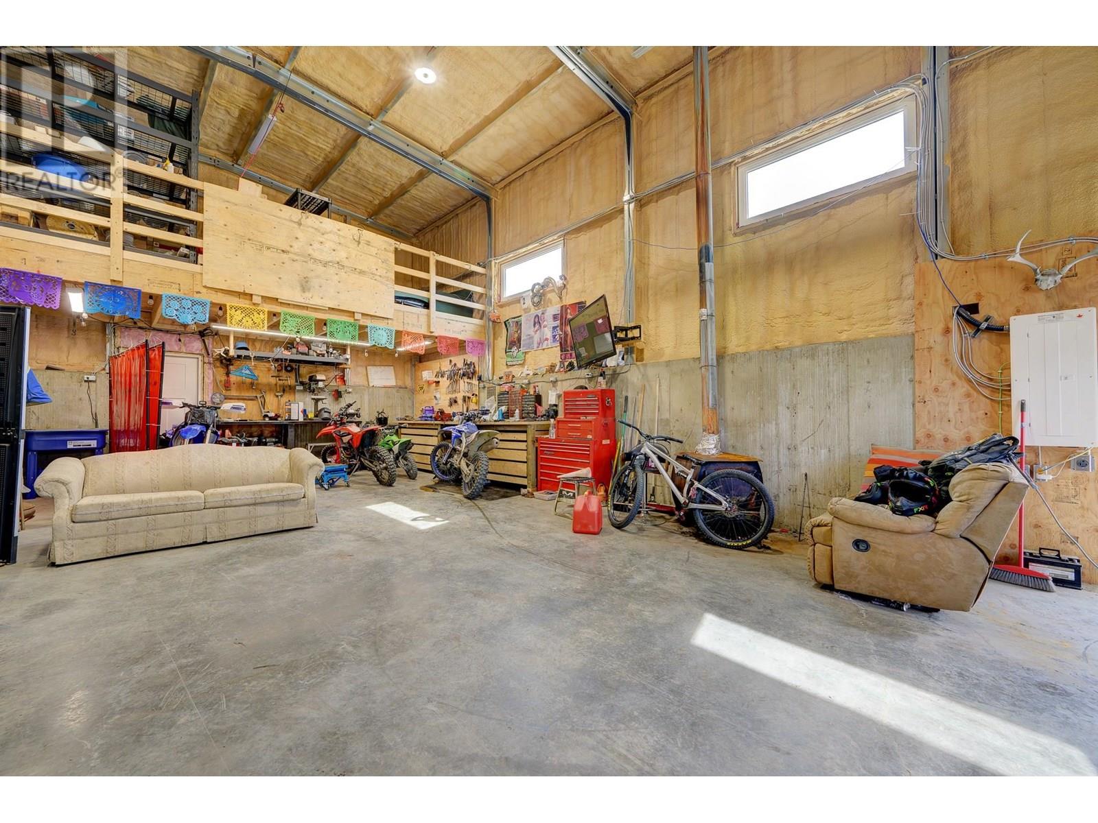 1951 HEFFLEY-LOUIS CREEK ROAD - 35