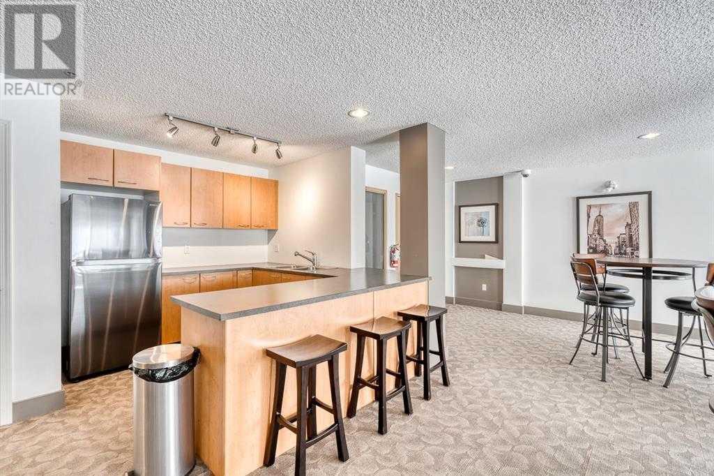 Single Family House for Sale in   Richard Place SW Lincoln Park Calgary 