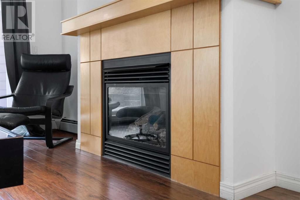 Single Family House for Sale in   Richard Place SW Lincoln Park Calgary 