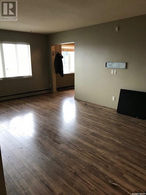 Photo 7 of 4 2203 7th Street E, Saskatoon SK