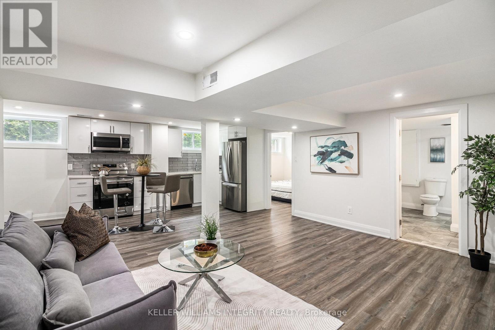 Photo 33 of 2389 Sheldon Avenue, Ottawa ON