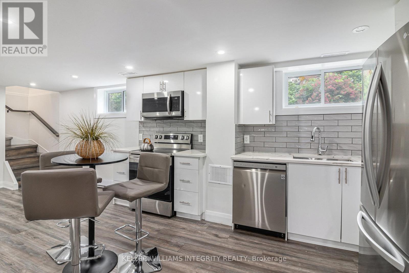 Photo 28 of 2389 Sheldon Avenue, Ottawa ON