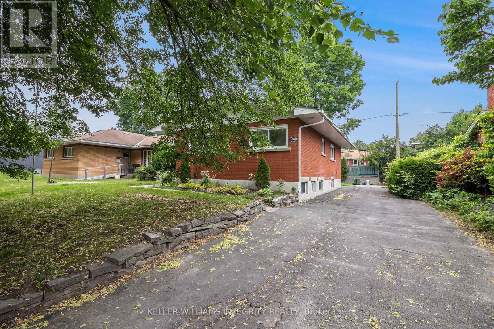 Photo 6 of 2389 Sheldon Avenue, Ottawa ON