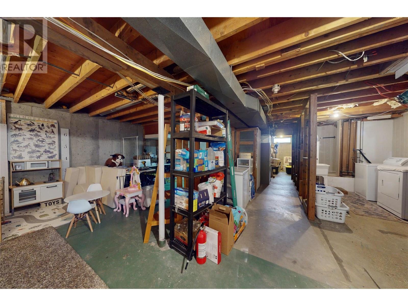  590 Jaschinsky Road, Kelowna
