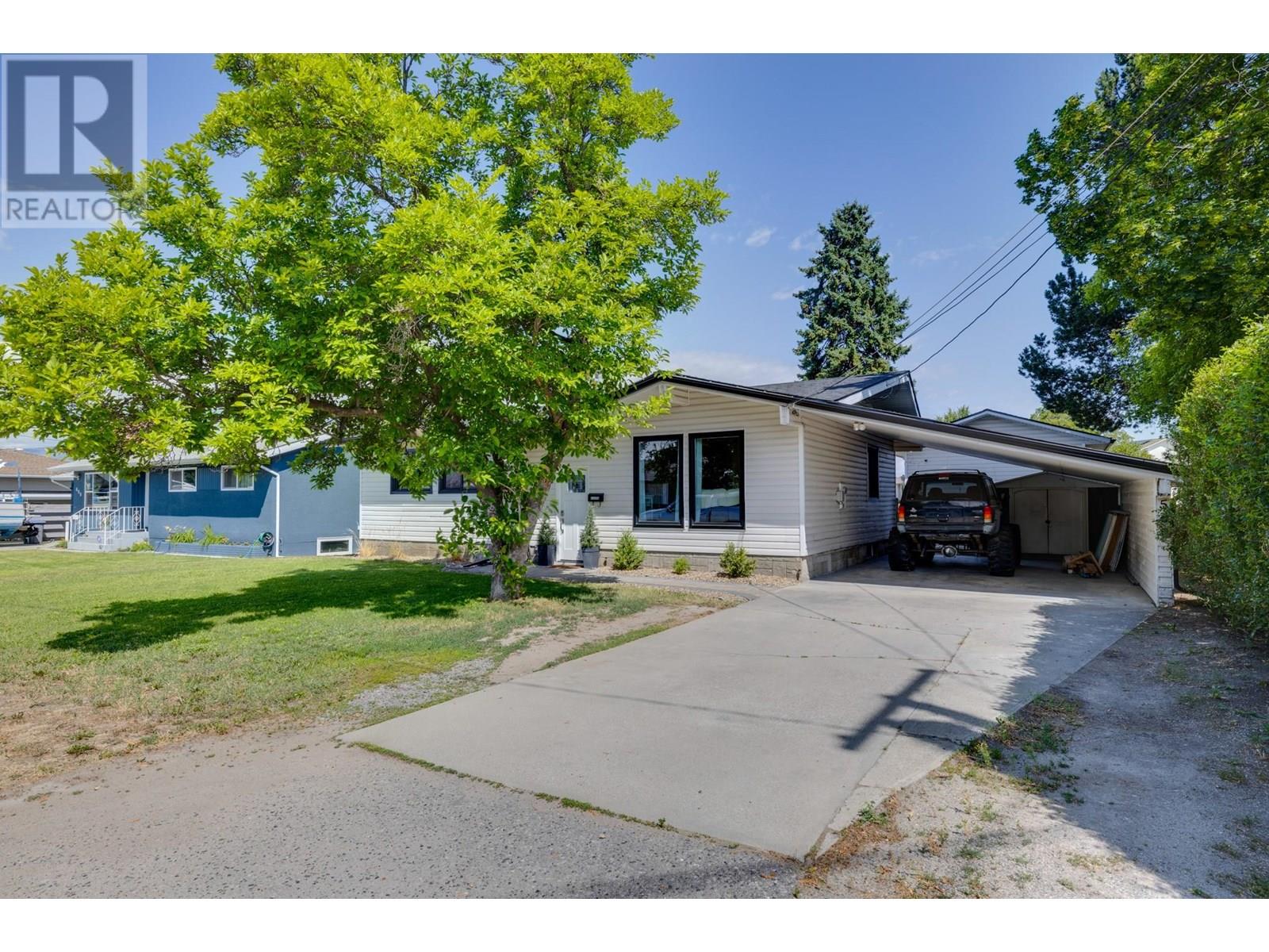  590 Jaschinsky Road, Kelowna