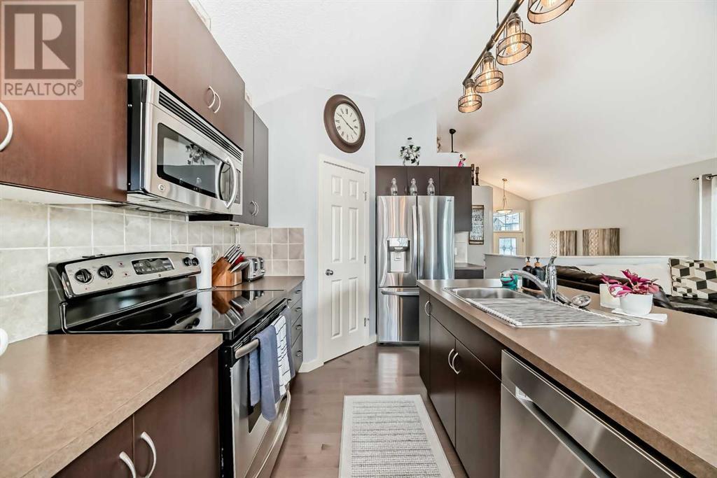 Single Family House Bi-level for Sale in  Skyview Ranch Way NE Skyview Ranch Calgary 
