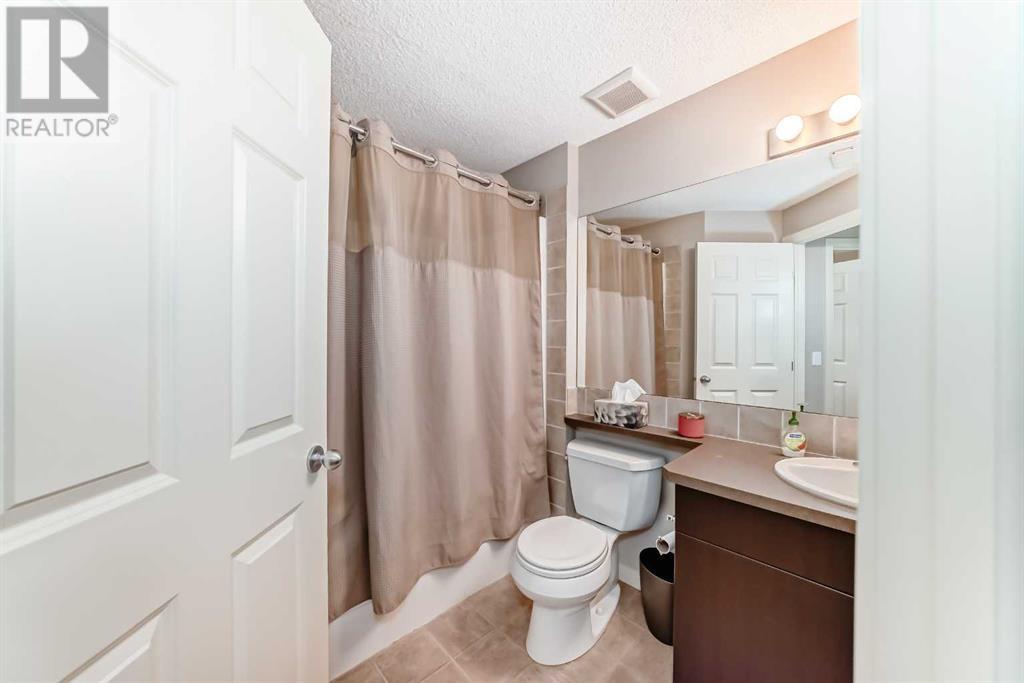 Single Family House Bi-level for Sale in  Skyview Ranch Way NE Skyview Ranch Calgary 