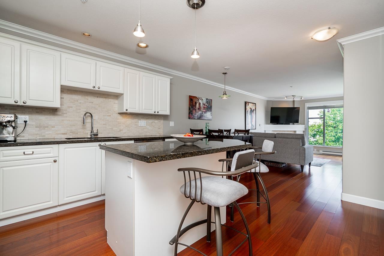 Photo 7 of 303 1153 Vidal Street, White Rock BC