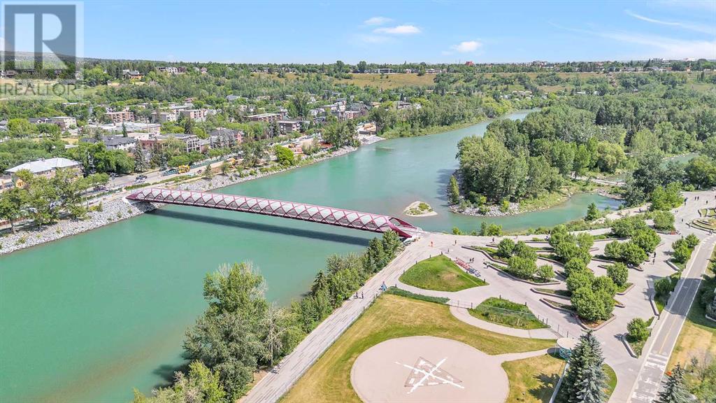Single Family House for Sale in    Avenue SW Downtown Commercial Core Calgary 
