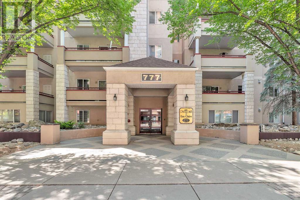 Single Family House for Sale in    Avenue SW Downtown Commercial Core Calgary 