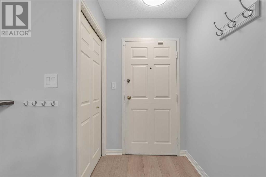 Single Family House for Sale in    Avenue SW Downtown Commercial Core Calgary 