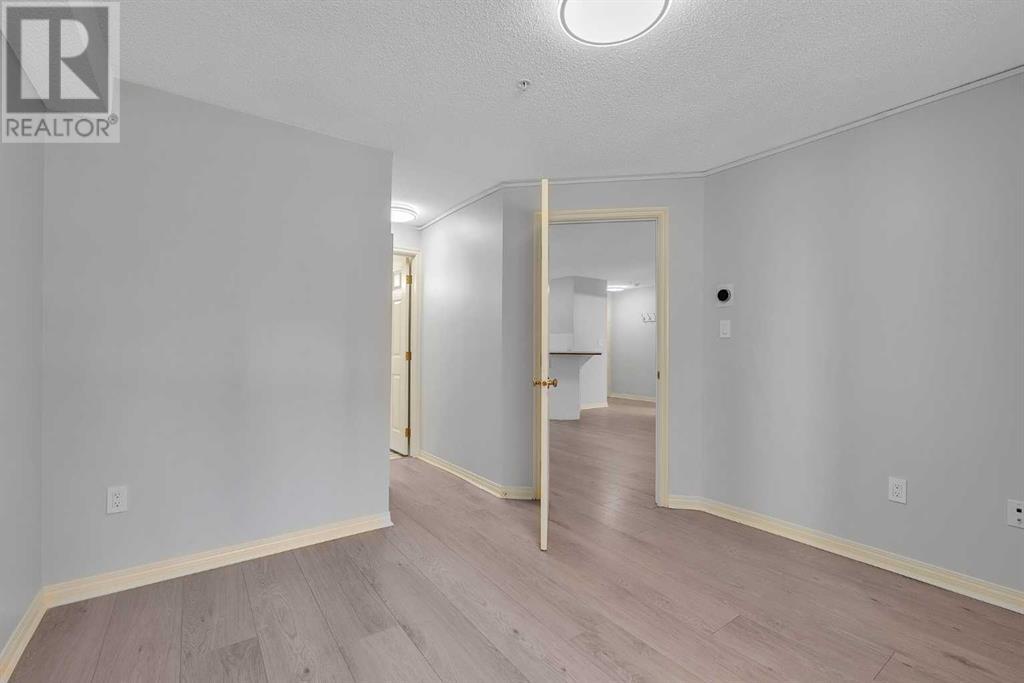 Single Family House for Sale in    Avenue SW Downtown Commercial Core Calgary 