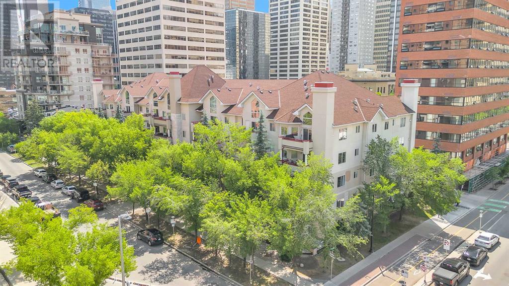 Single Family House for Sale in    Avenue SW Downtown Commercial Core Calgary 