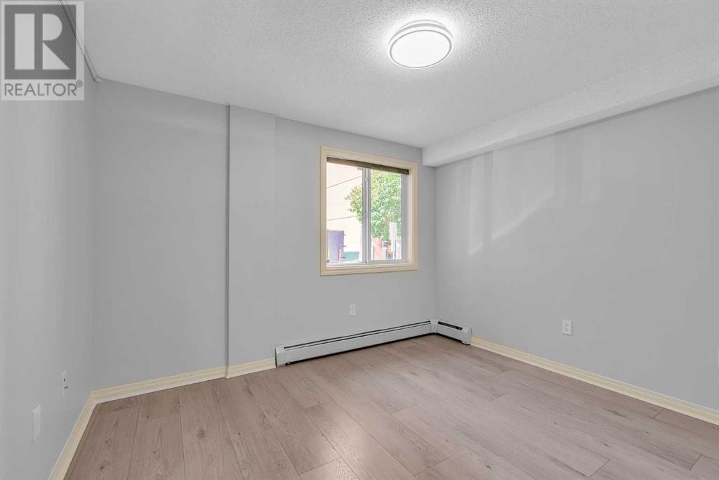 Single Family House for Sale in    Avenue SW Downtown Commercial Core Calgary 