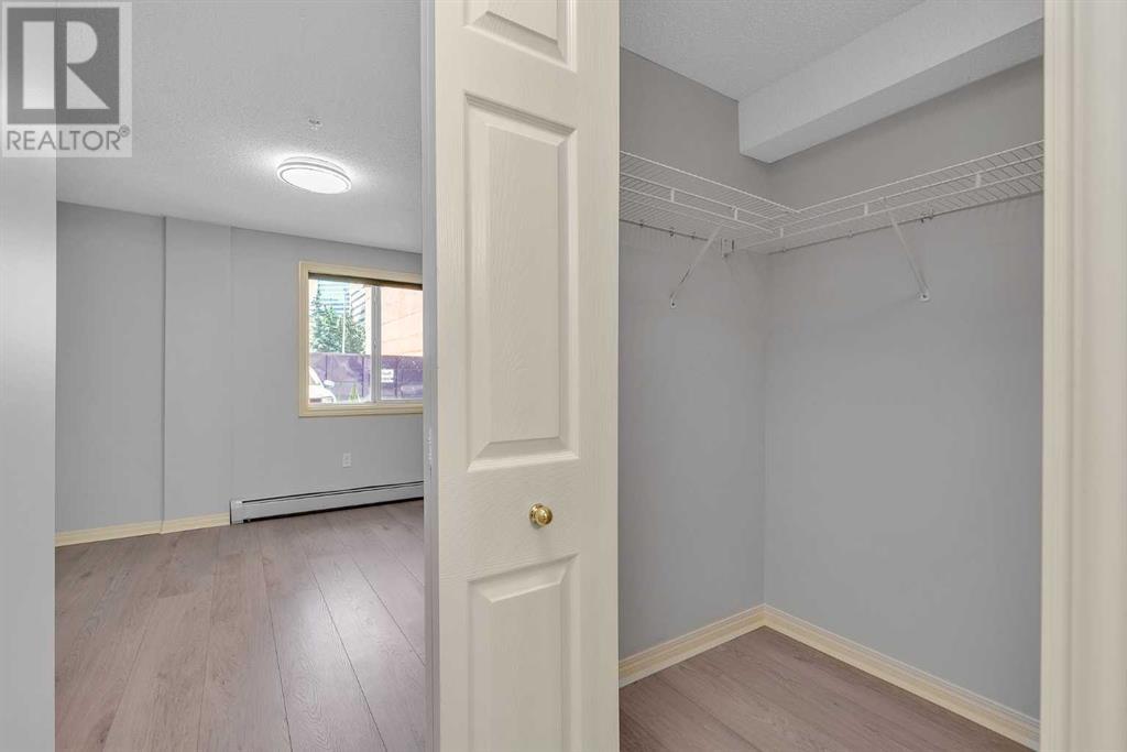 Single Family House for Sale in    Avenue SW Downtown Commercial Core Calgary 