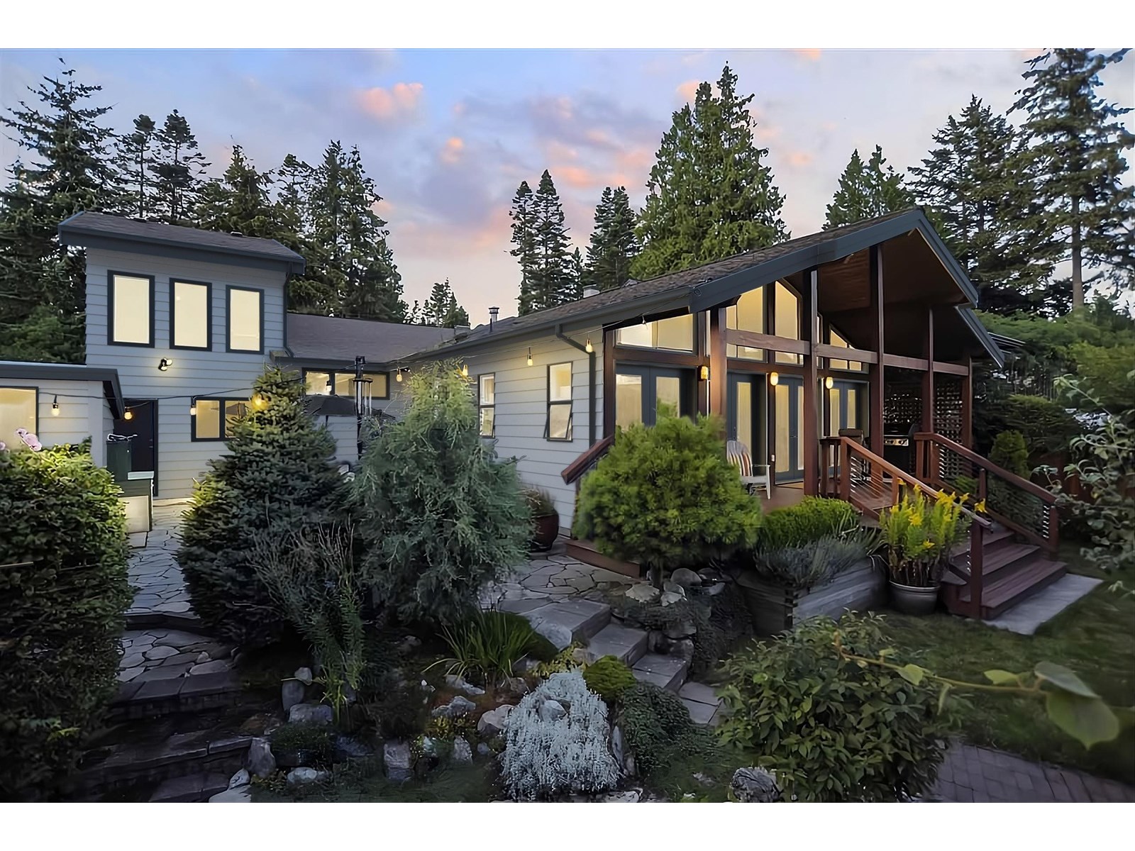 Photo 1 of 13044 14 Avenue, Surrey BC