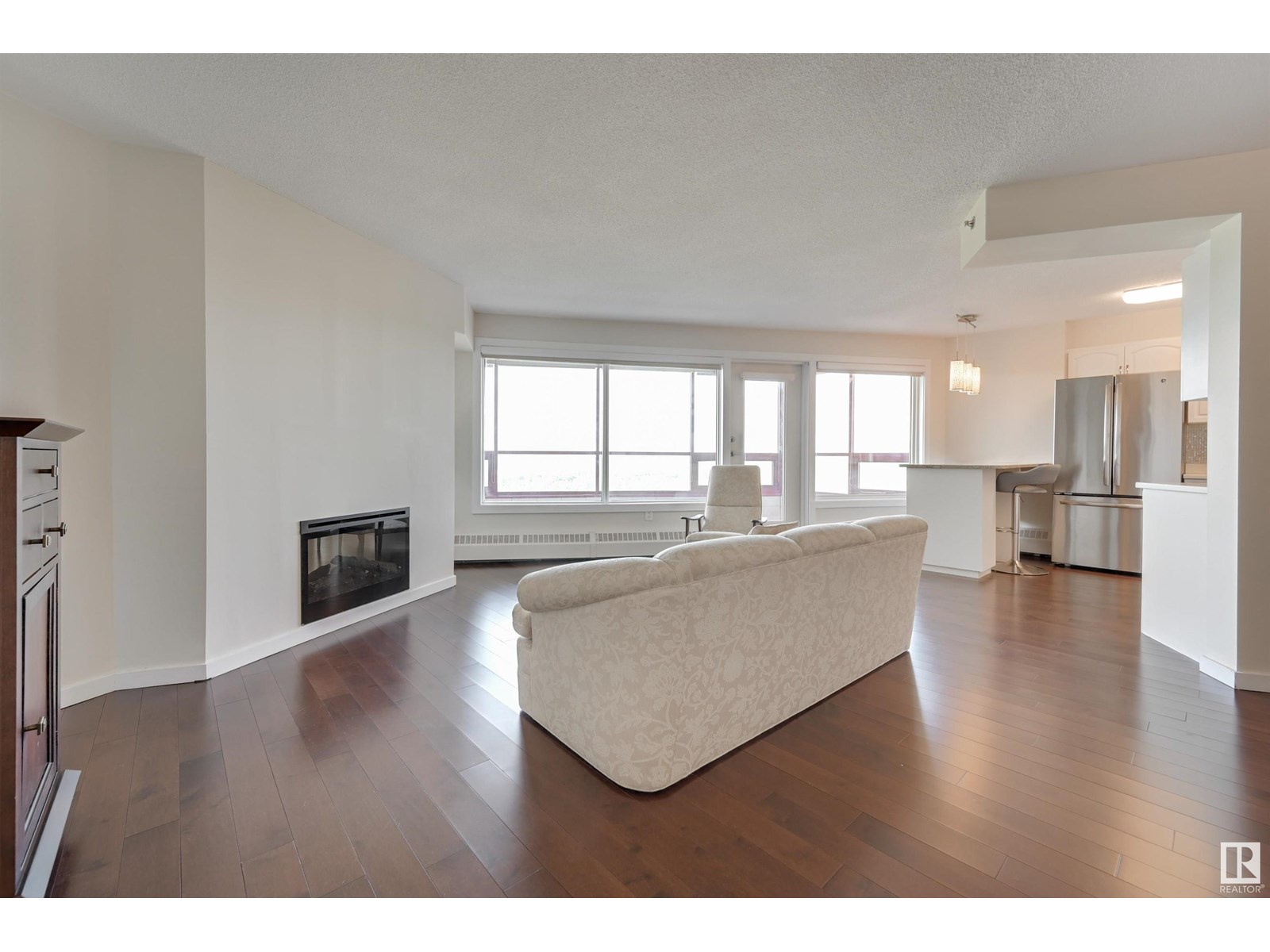 Photo 2 of 1003 12319 Jasper Av Nw, Edmonton AB