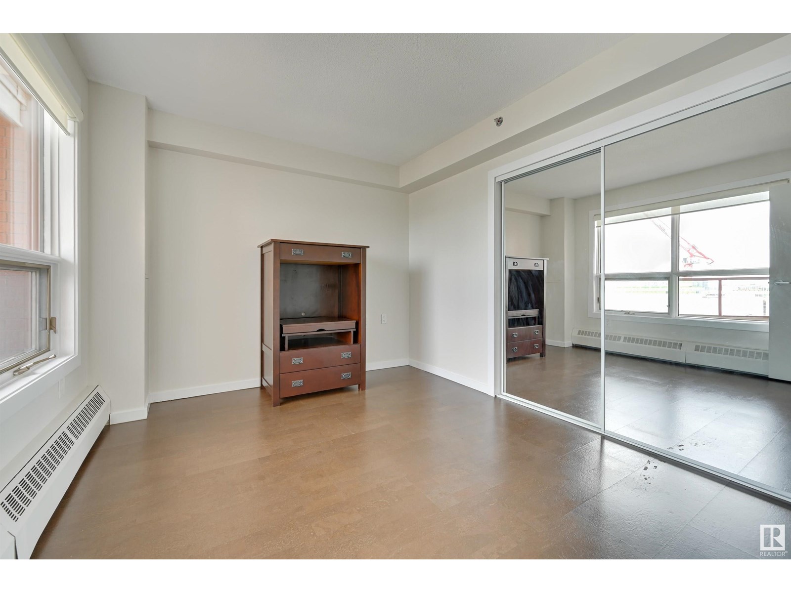 Photo 30 of 1003 12319 Jasper Av Nw, Edmonton AB