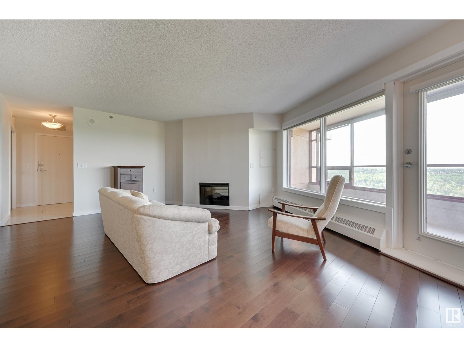 Photo 6 of 1003 12319 Jasper Av Nw, Edmonton AB