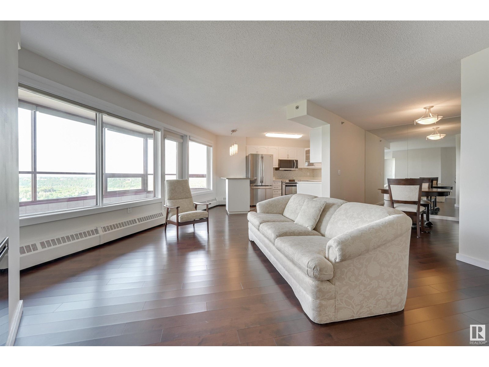 Photo 8 of 1003 12319 Jasper Av Nw, Edmonton AB