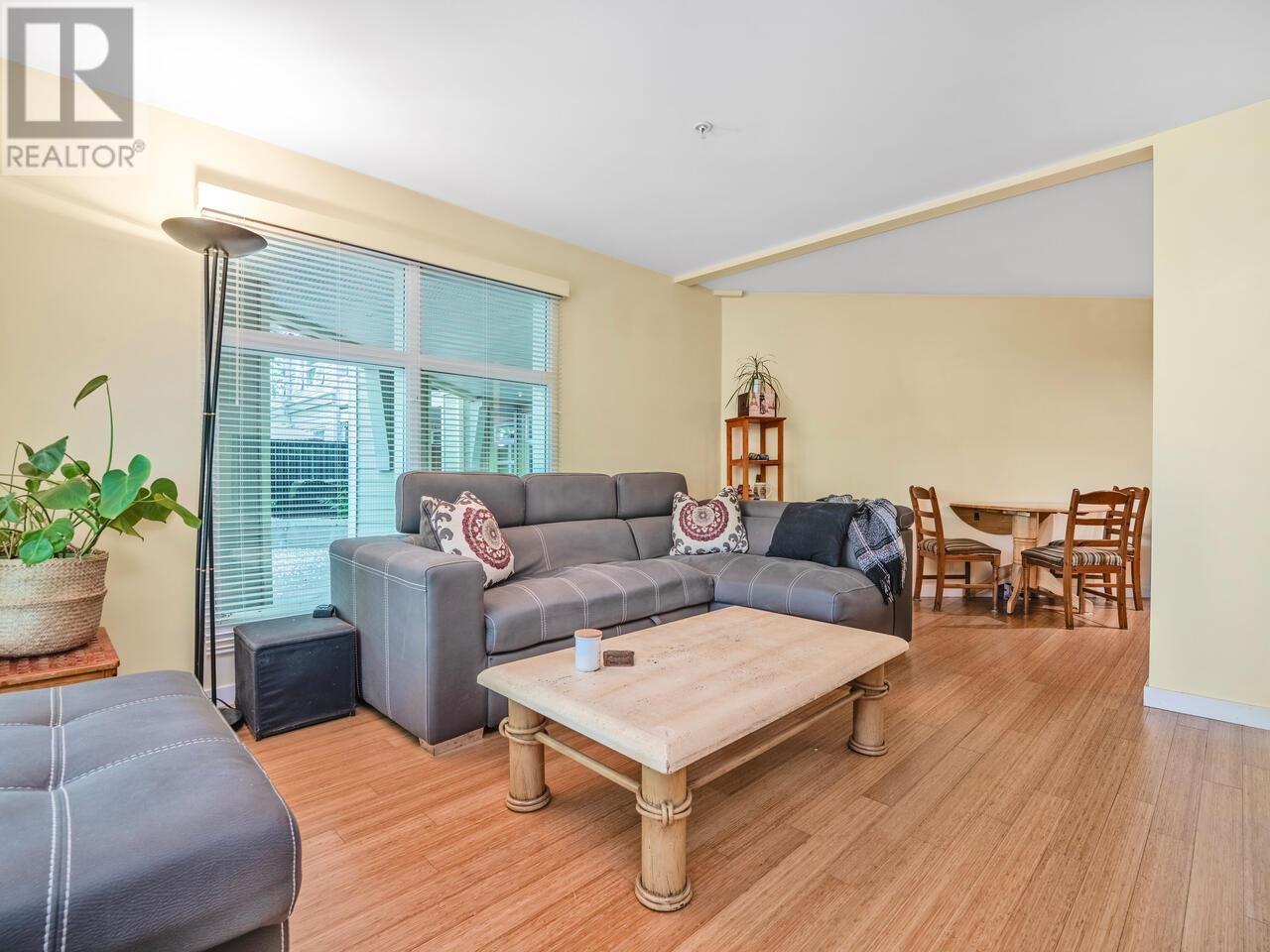 Photo 12 of 107 3575 Euclid Avenue, Vancouver BC