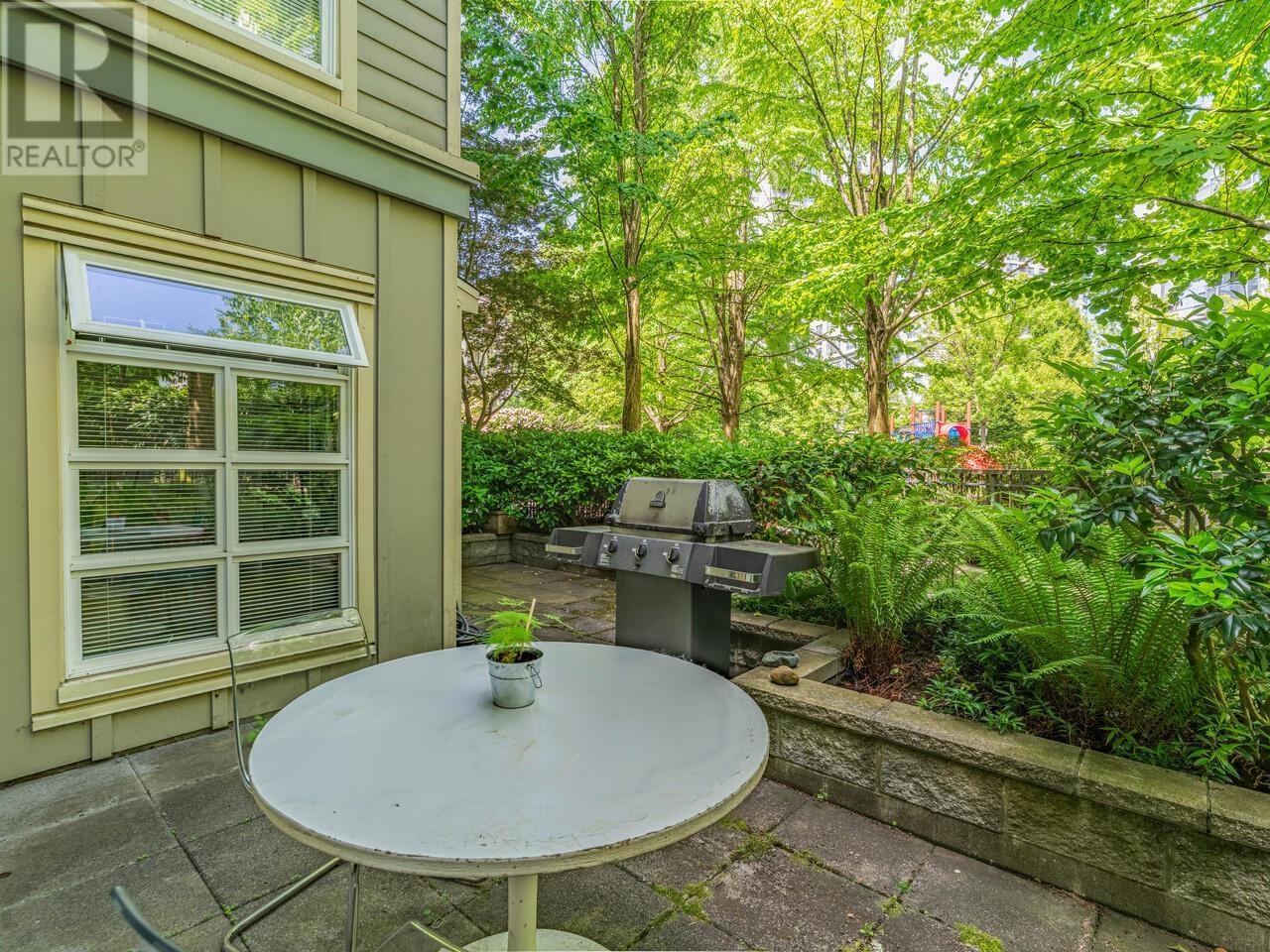 Photo 5 of 107 3575 Euclid Avenue, Vancouver BC