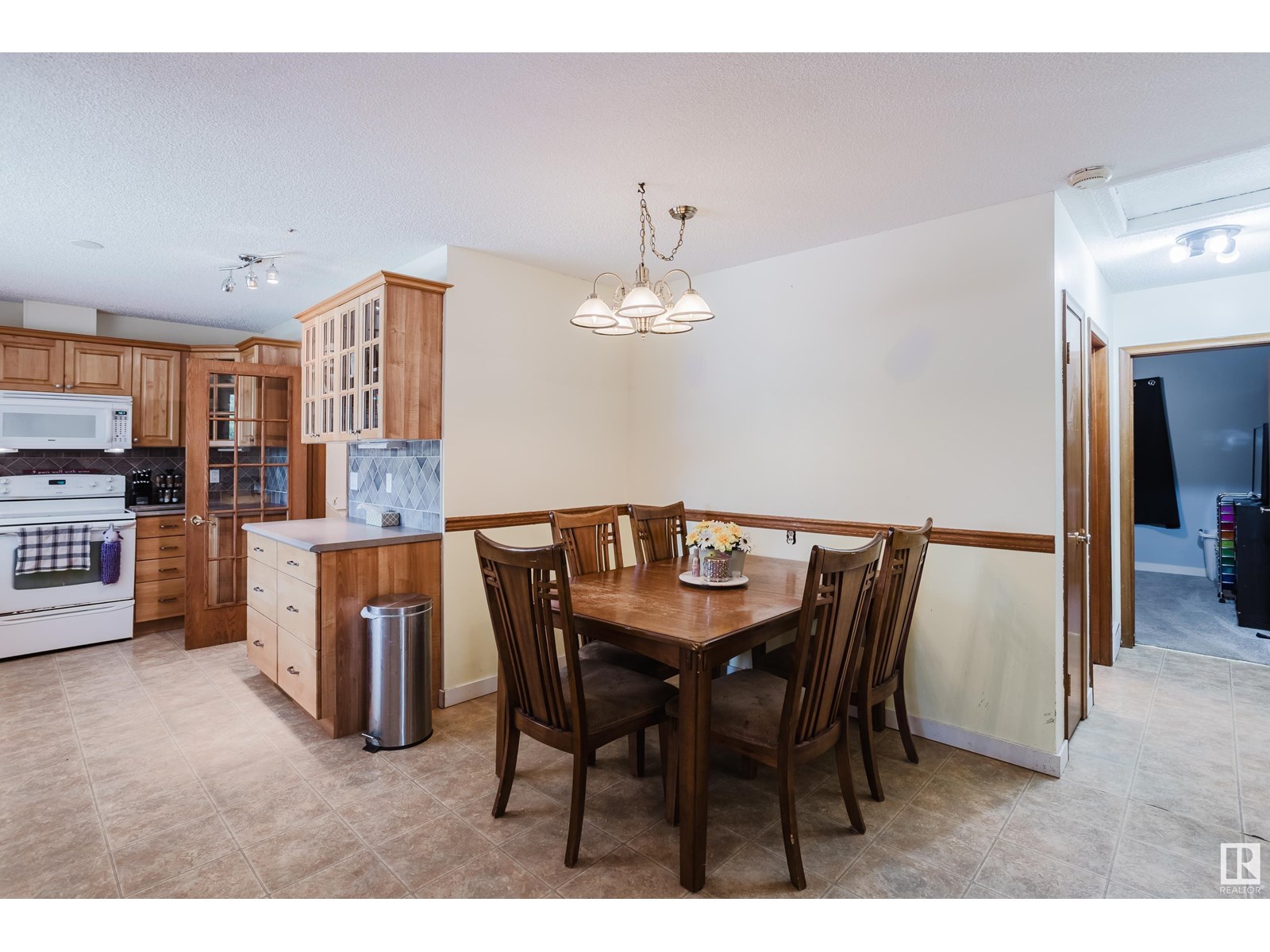 Photo 41 of 379 22559 Wye Rd, Rural Strathcona County AB
