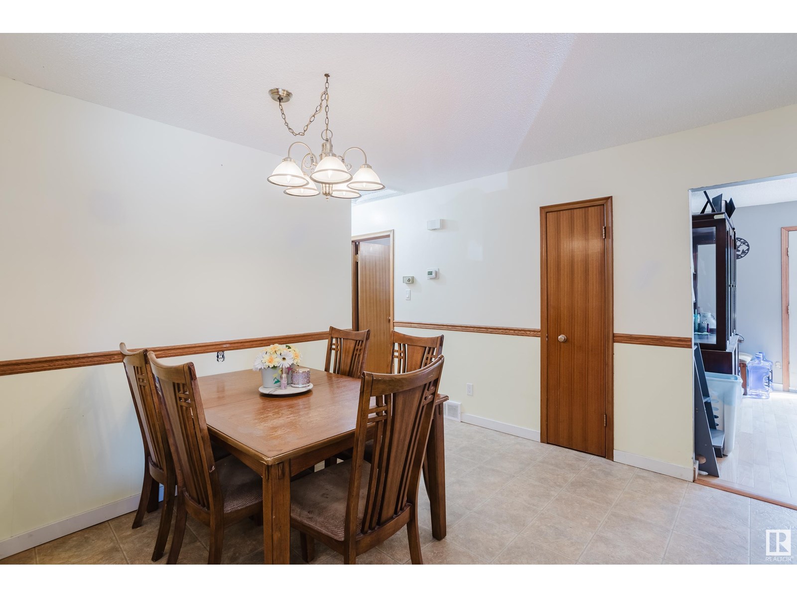 Photo 58 of 379 22559 Wye Rd, Rural Strathcona County AB