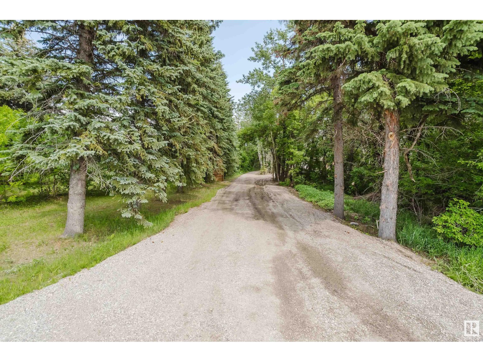 Photo 23 of 379 22559 Wye Rd, Rural Strathcona County AB