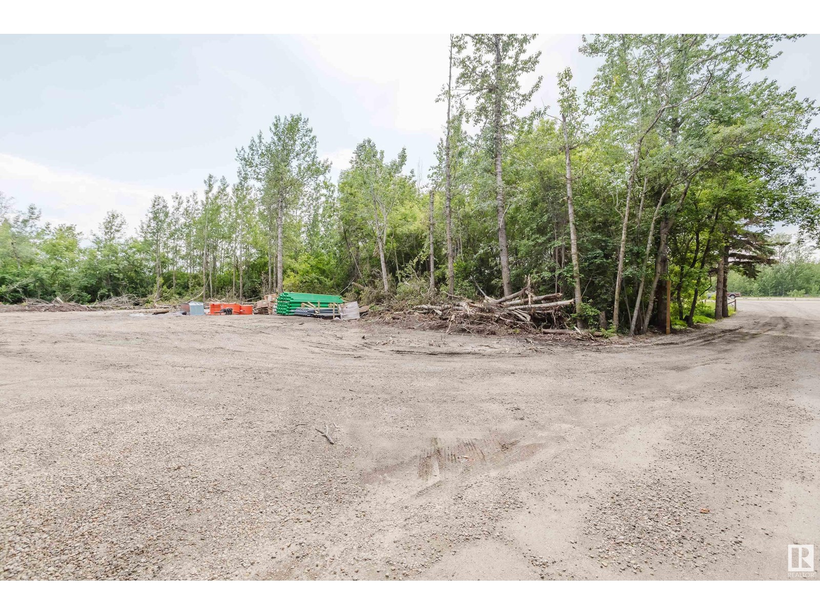 Photo 21 of 379 22559 Wye Rd, Rural Strathcona County AB