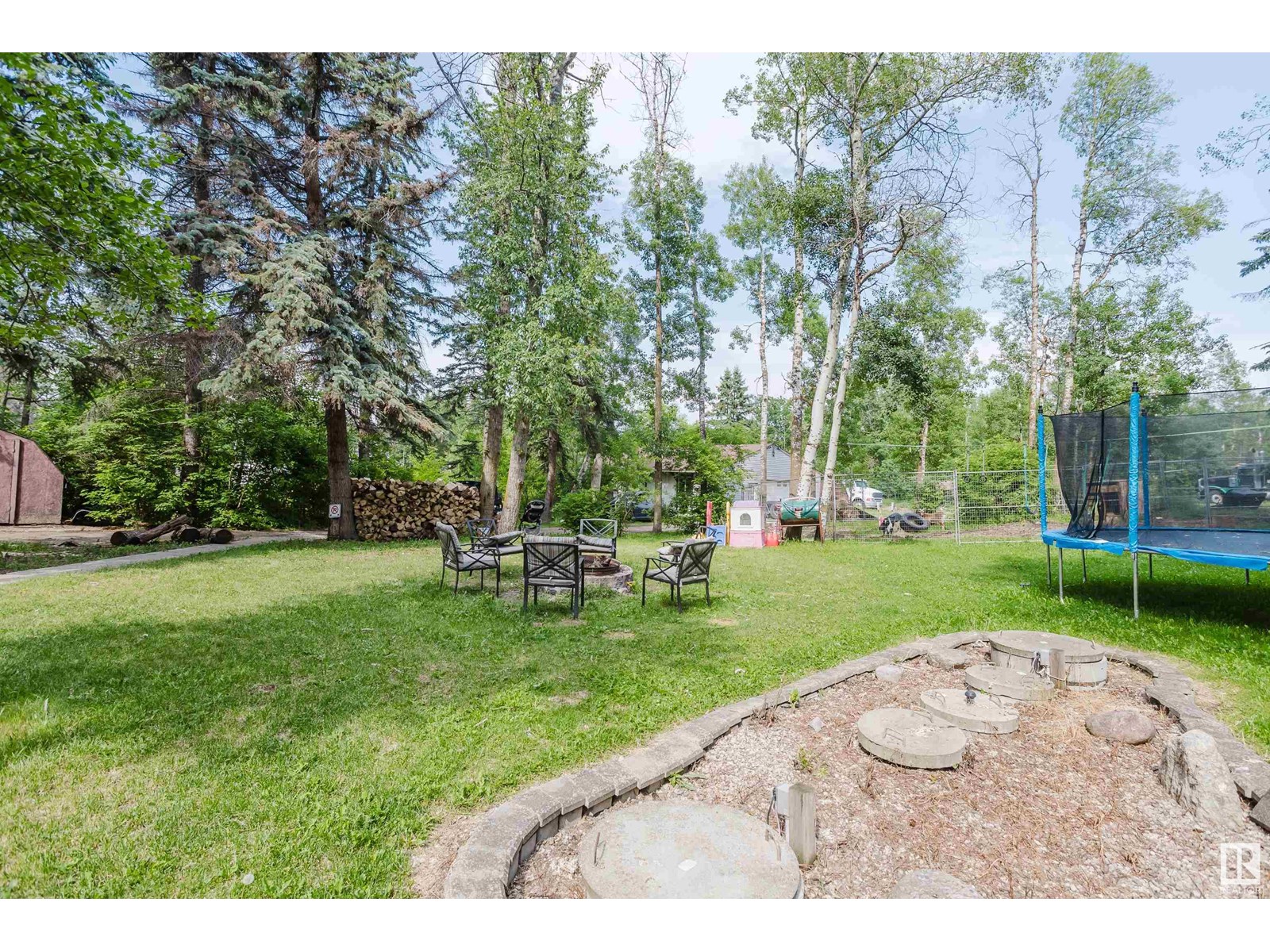 Photo 43 of 379 22559 Wye Rd, Rural Strathcona County AB