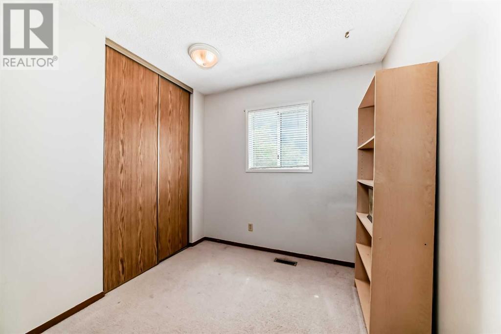 Single Family House 4 Level for Sale in  Martinview Crescent NE Martindale Calgary 