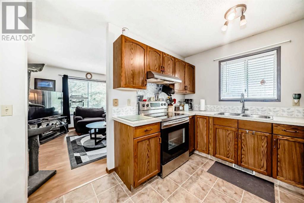Single Family House 4 Level for Sale in  Martinview Crescent NE Martindale Calgary 