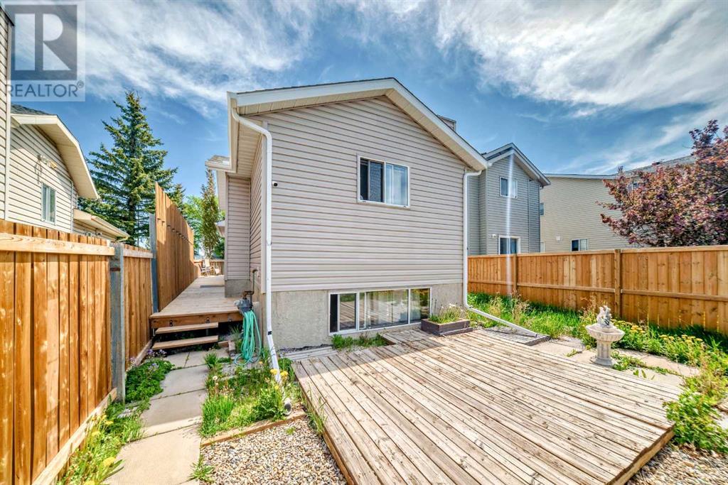Single Family House 4 Level for Sale in  Martinview Crescent NE Martindale Calgary 