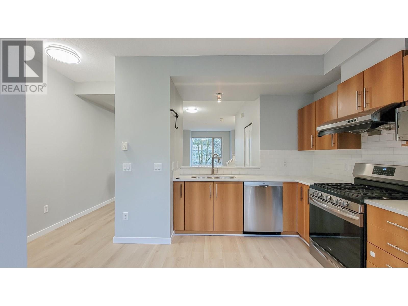 130 9229 UNIVERSITY CRESCENT, Burnaby real estate listing R2972247
