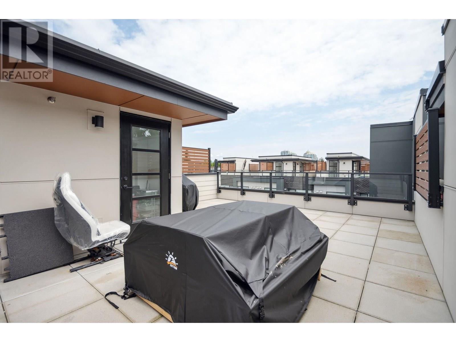 206 6085 IRMIN STREET, Burnaby