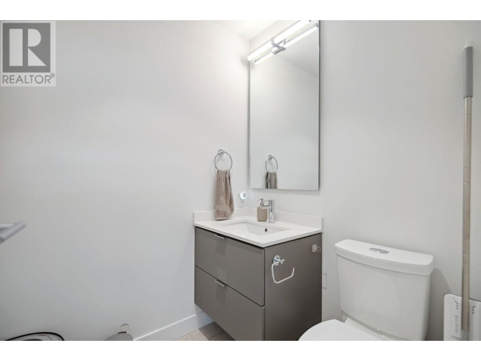 206 6085 IRMIN STREET, Burnaby