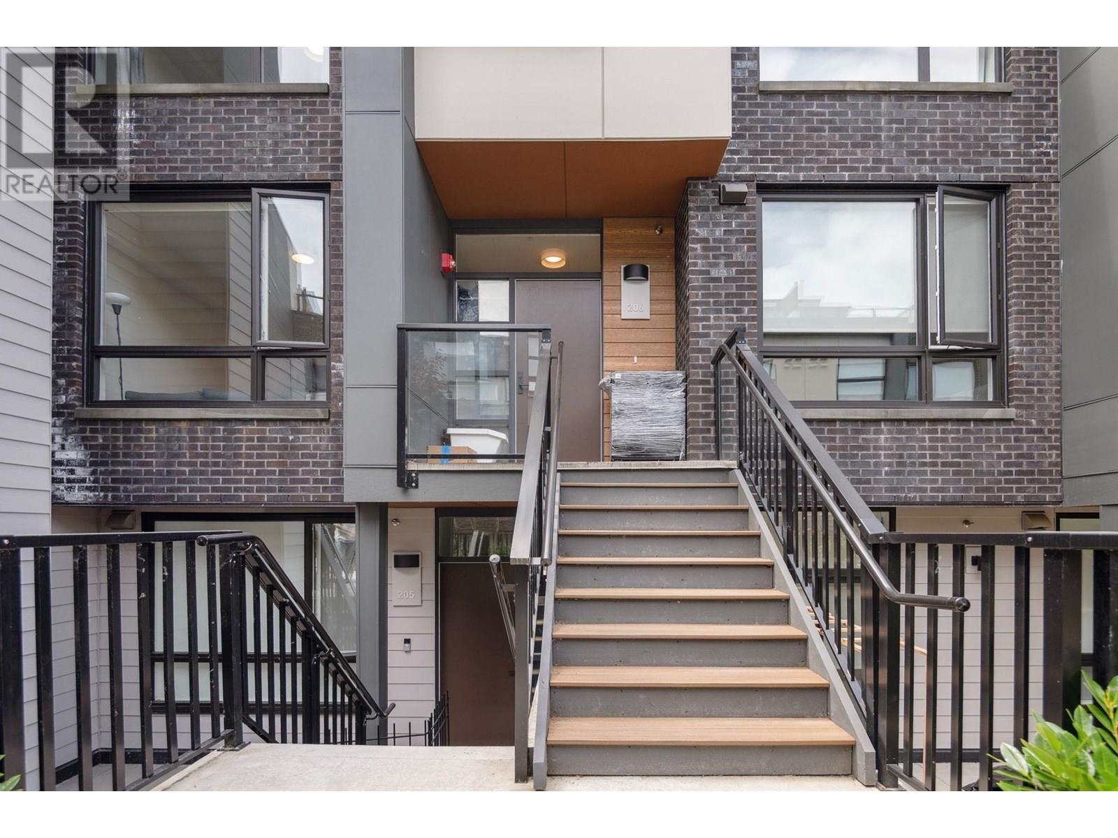 206 6085 IRMIN STREET, Burnaby
