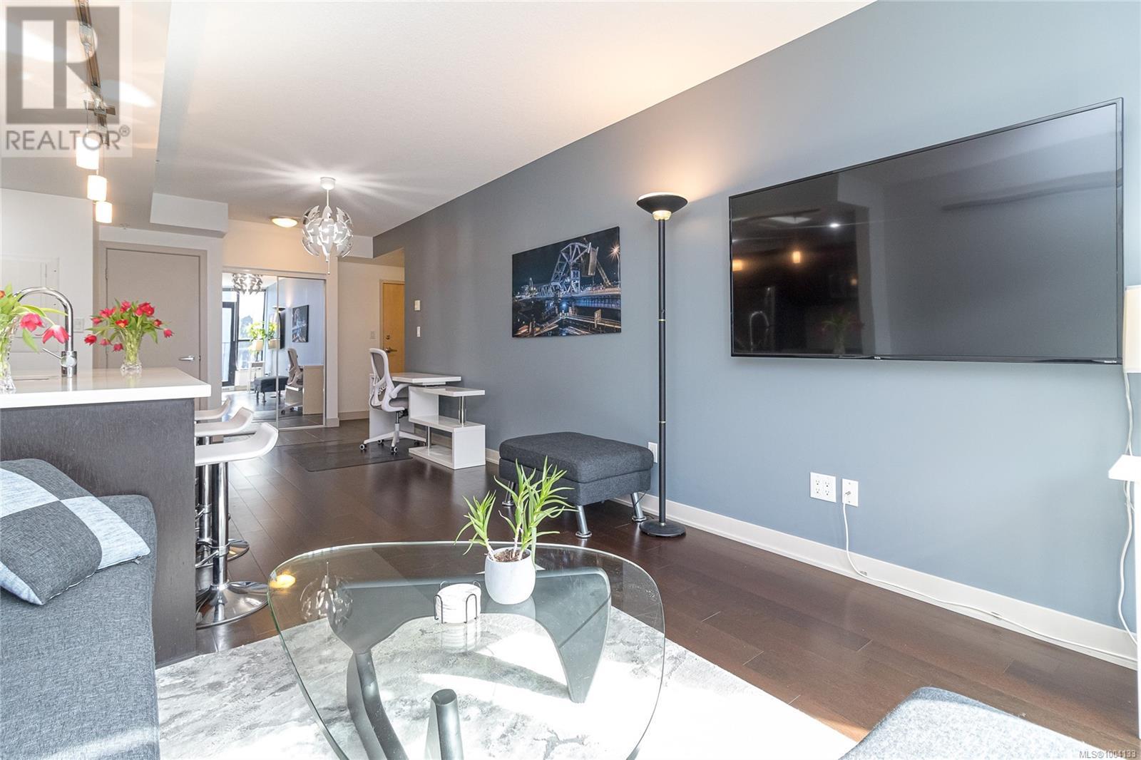 Photo 6 of 204 760 Johnson St, Victoria BC