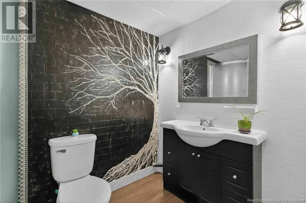 Photo 9 of 343 Rue Dolbeau Street, Dieppe NB